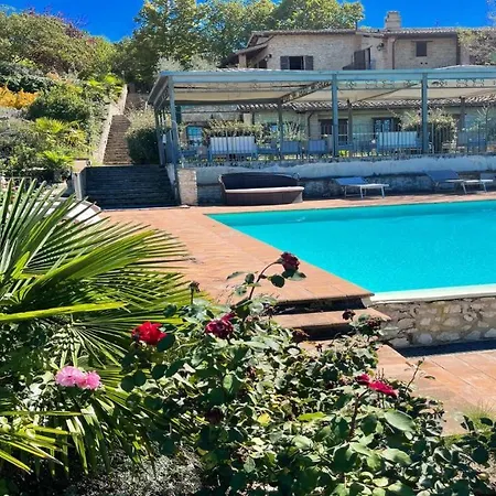 2 Bedrooms1 Bathroom1 Fully Fitted Kitchenpooljacuzziwifiair Con Villa