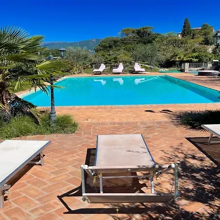 Villa 2 Bedrooms1 Bathroom1 Fully Fitted Kitchenpooljacuzziwifiair Con