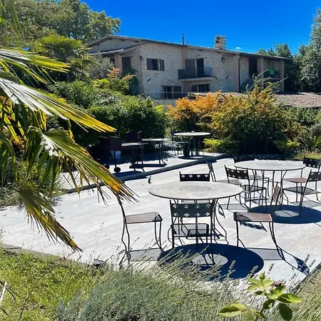 2 Bedrooms1 Bathroom1 Fully Fitted Kitchenpooljacuzziwifiair Con * Colle Umberto (Umbria)