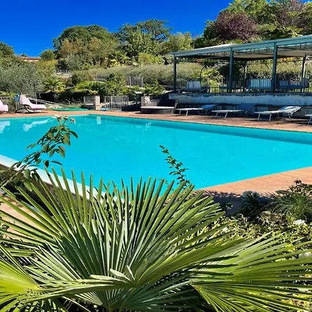 2 Bedrooms1 Bathroom1 Fully Fitted Kitchenpooljacuzziwifiair Con * Colle Umberto (Umbria)