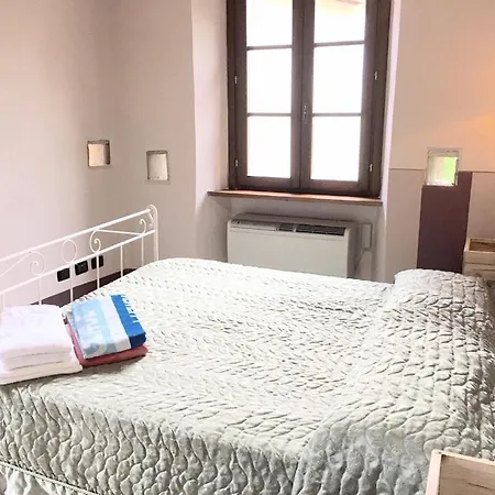 Villa 2 Bedrooms1 Bathroom1 Fully Fitted Kitchenpooljacuzziwifiair Con Colle Umberto (Umbria)