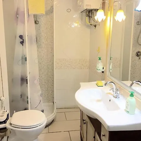 2 Bedrooms1 Bathroom1 Fully Fitted Kitchenpooljacuzziwifiair Con Villa Colle Umberto (Umbria)