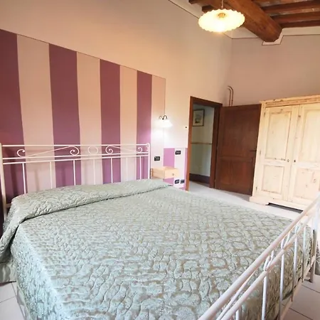 2 Bedrooms1 Bathroom1 Fully Fitted Kitchenpooljacuzziwifiair Con Villa